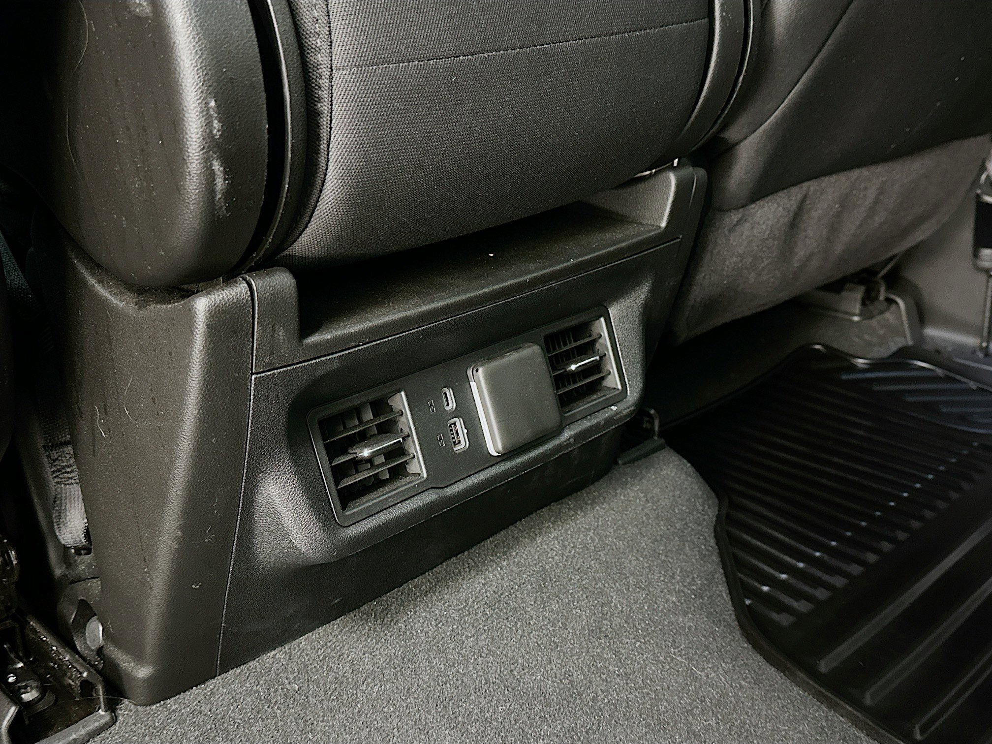 Used 2024 GMC Sierra 1500 Elevation image 28