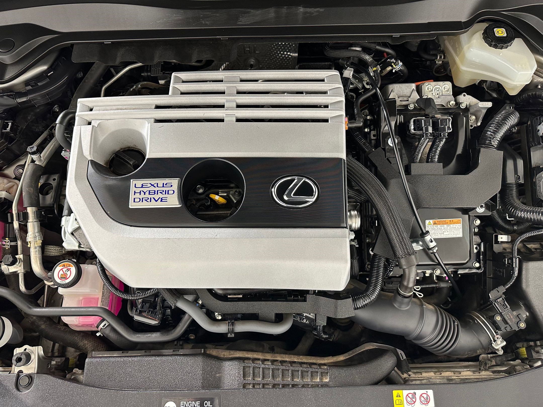Used 2020 Lexus UX 250h w/ Premium Package image 32