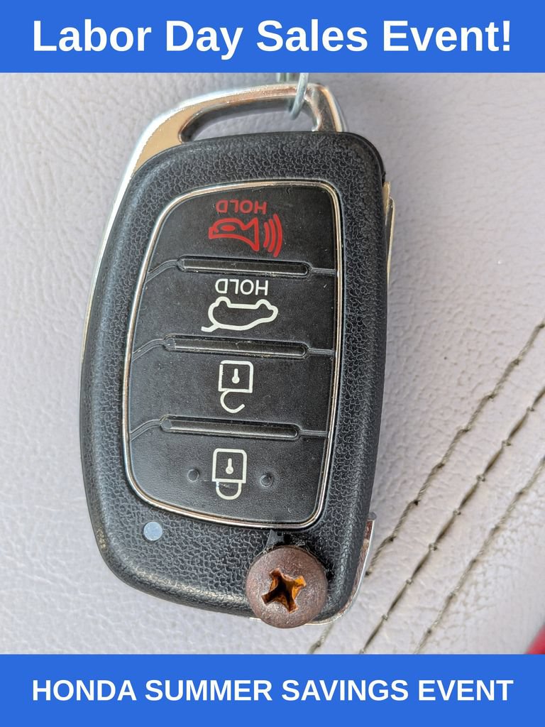 Used 2015 Hyundai Sonata SE w/ Option Group 09 FWD image 25