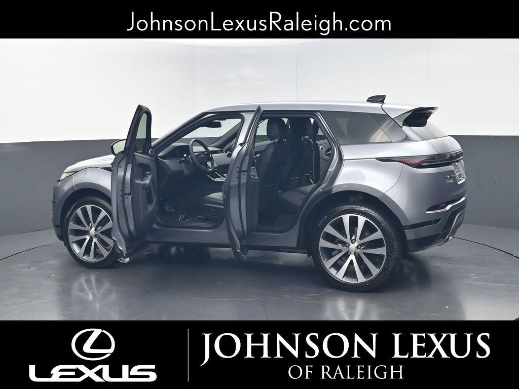 Used 2026 Land Rover Range Rover Evoque Dynamic SE image 39