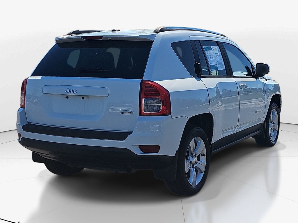 Used 2012 Jeep Compass Latitude FWD image 6