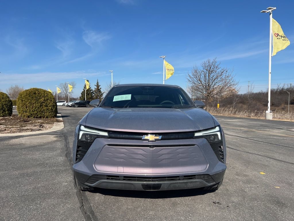 Used 2025 Chevrolet Blazer EV LT image 2