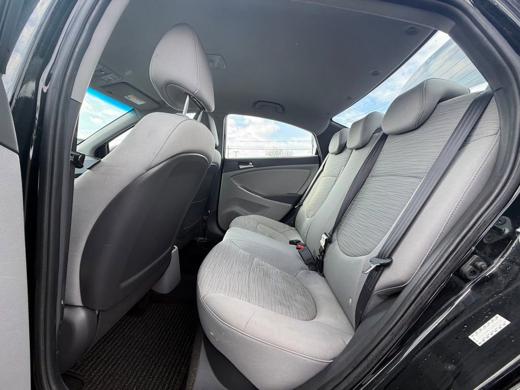 Used 2015 Hyundai Accent GLS image 22