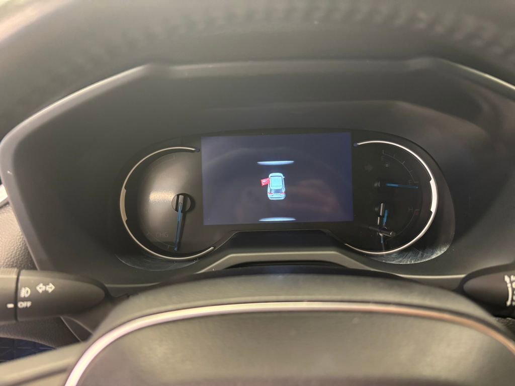 Used 2021 Toyota RAV4 XSE image 18