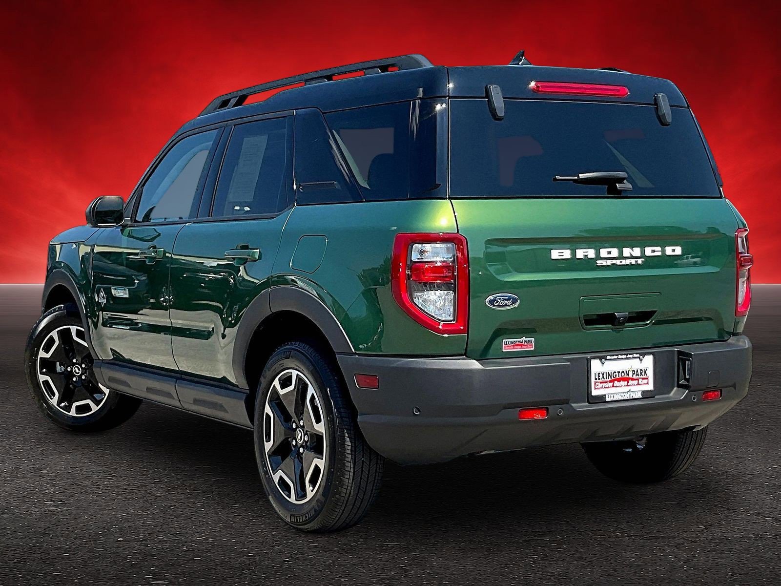 Used 2024 Ford Bronco Sport Outer Banks w/ Tech Package AWD/4WD image 4