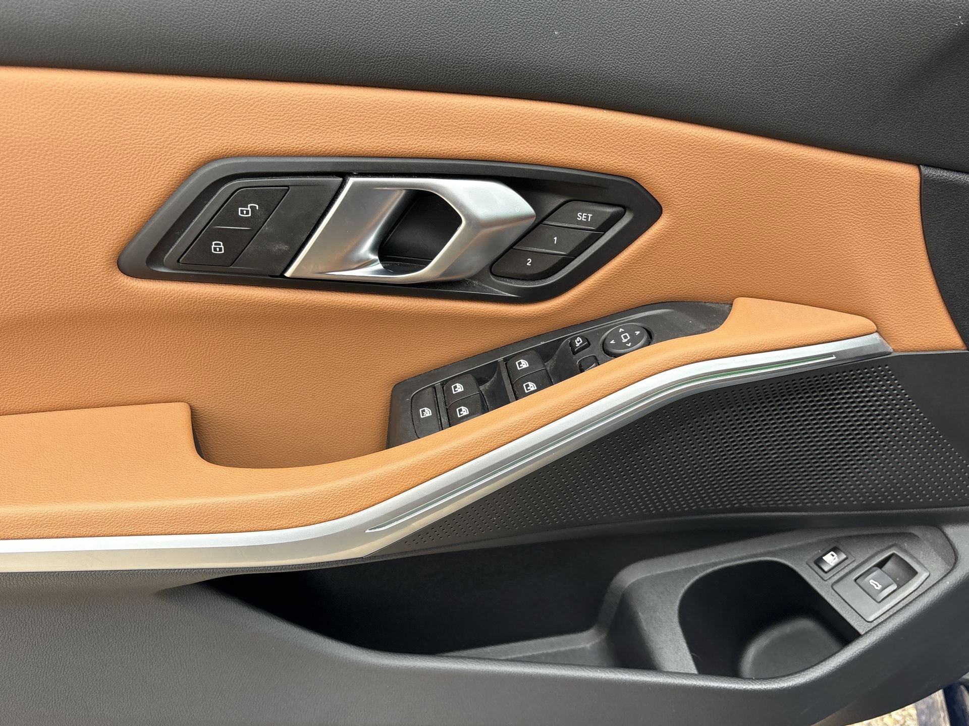 Certified 2024 BMW 330e xDrive w/ Convenience Package AWD/4WD image 15