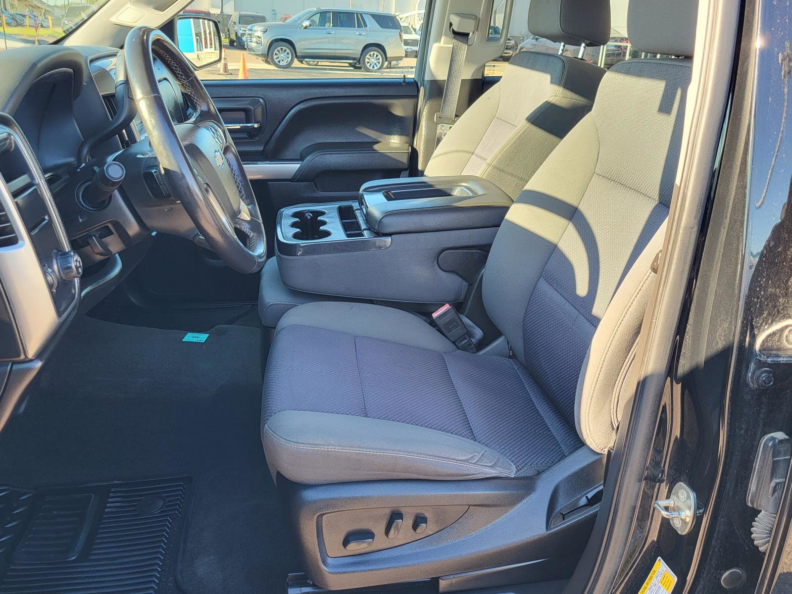 Used 2018 Chevrolet Silverado 1500 LT w/ All Star Edition image 16