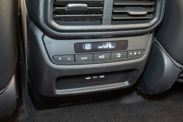 Used 2025 Honda Pilot EX-L image 26
