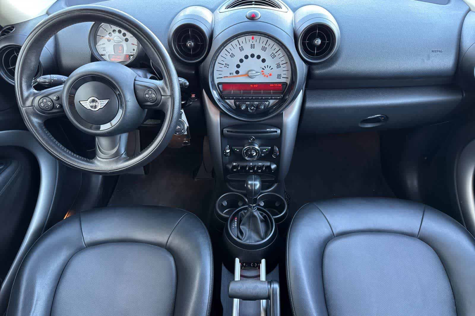 Used 2014 MINI Cooper Countryman image 3