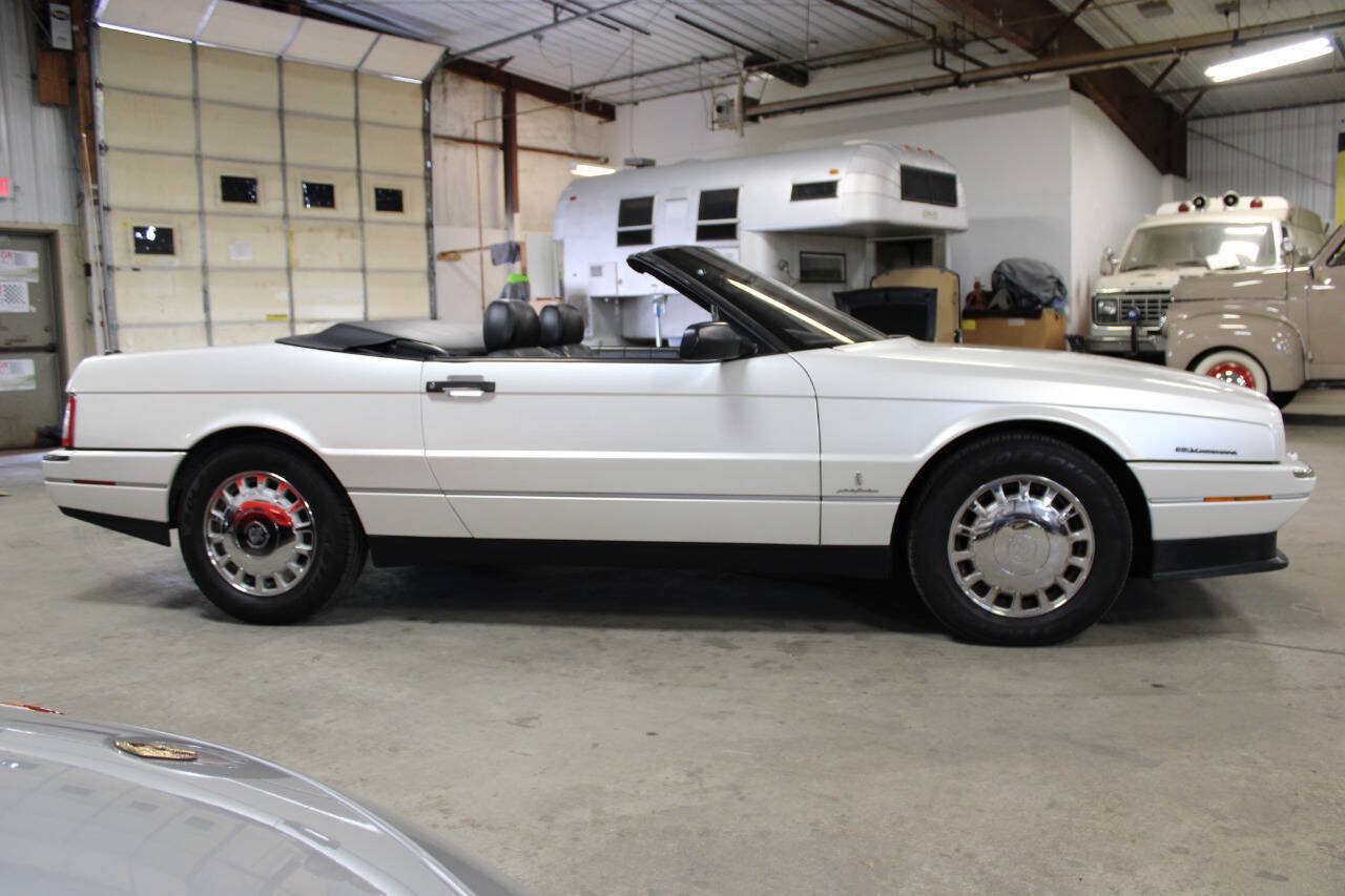 Used 1993 Cadillac Allante FWD image 29