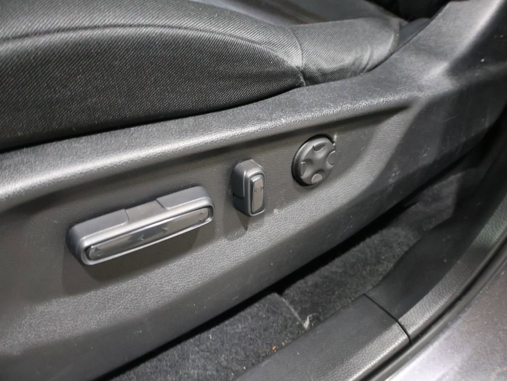 Used 2020 Honda CR-V EX image 12