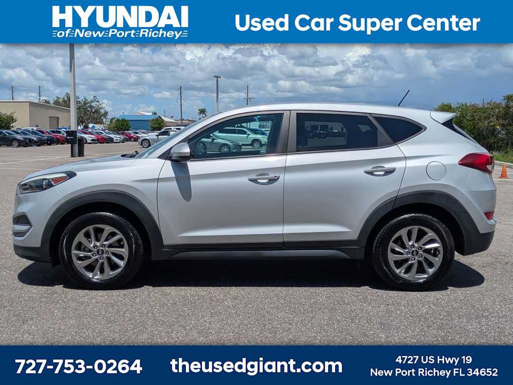 Used 2018 Hyundai Tucson SE FWD image 2