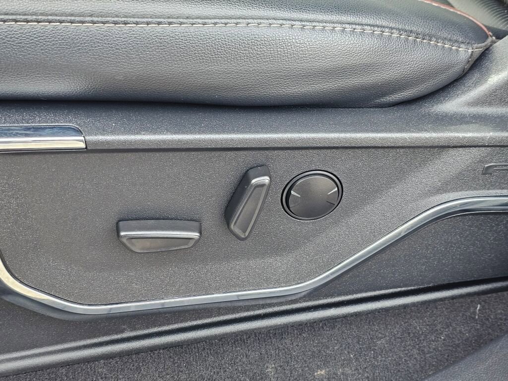 Used 2024 Ford F350 Lariat image 34