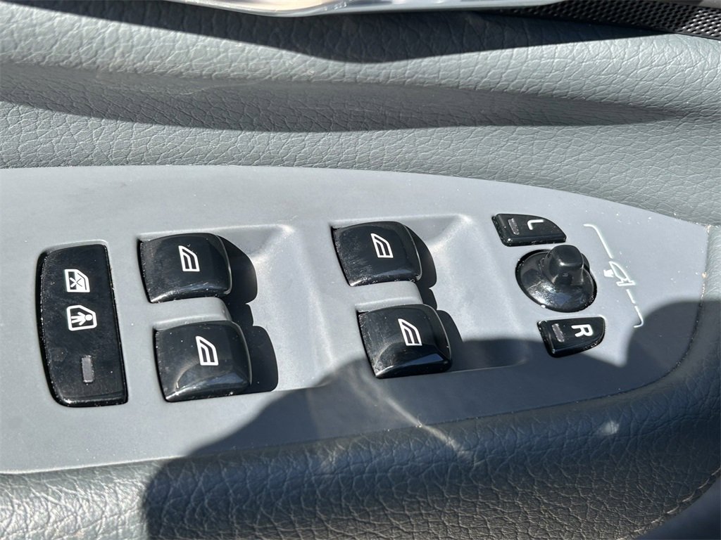 Used 2020 Volvo XC90 T6 Momentum w/ Protection Package Premier image 20