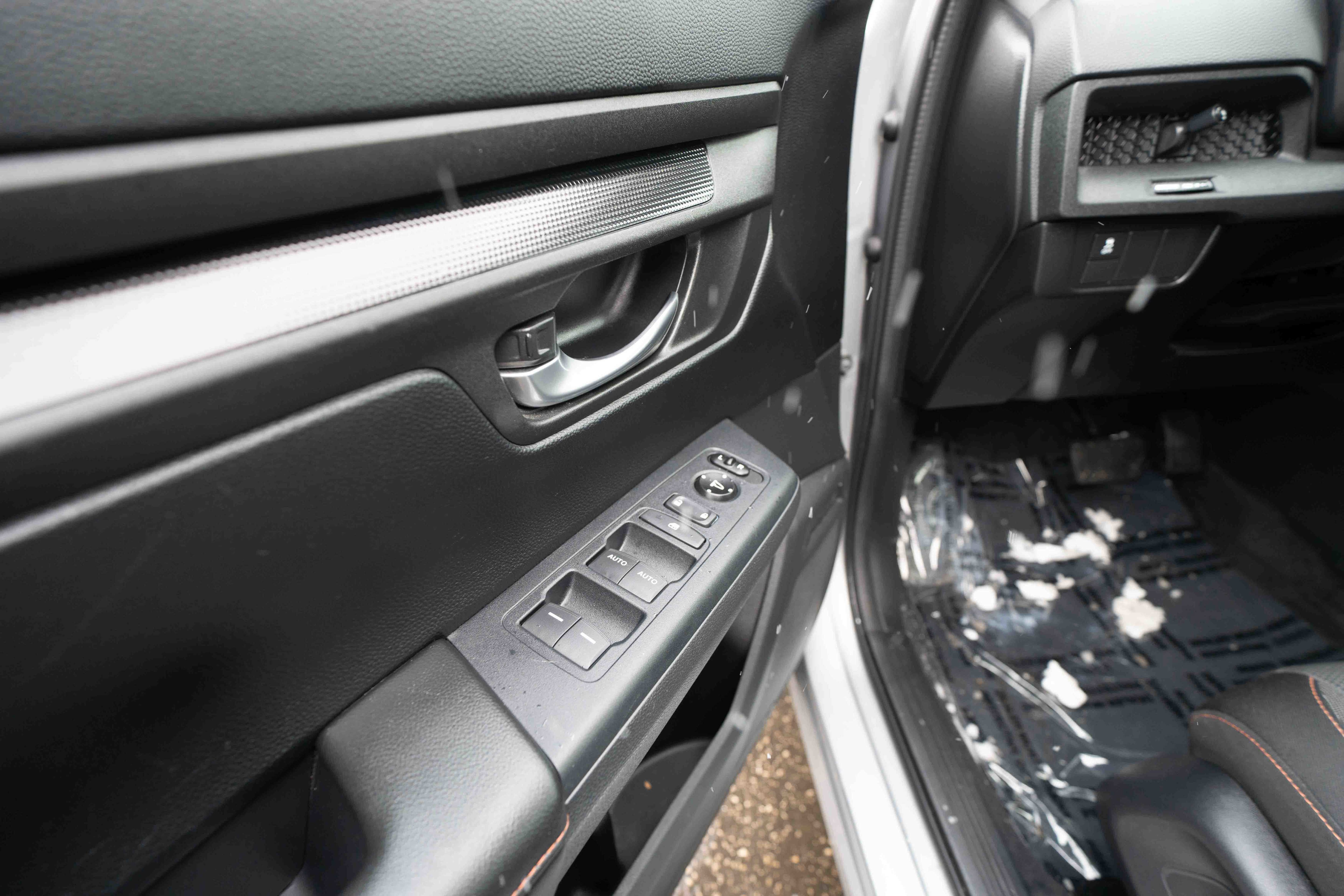 Certified 2025 Honda CR-V Sport image 7