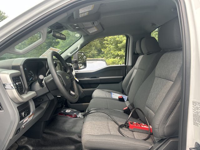 New 2026 Ford F550 4x4 Regular Cab Super Duty image 10