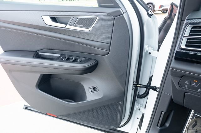 New 2026 Volkswagen Atlas Cross Sport SEL Premium R-Line AWD/4WD image 28