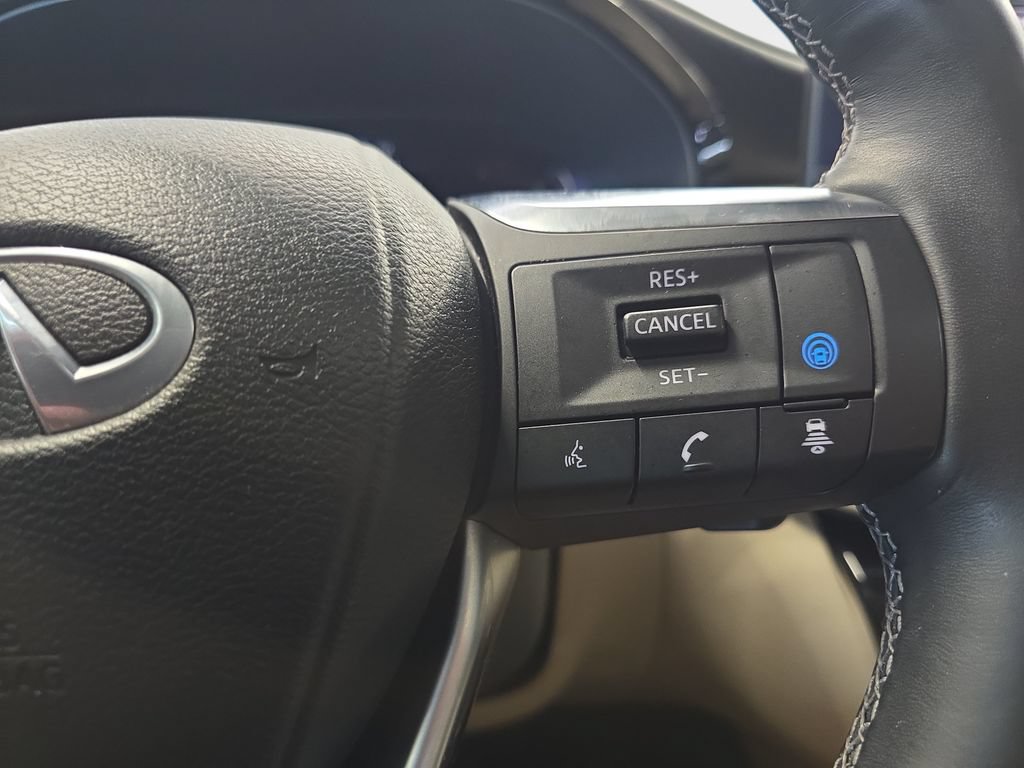 Used 2023 INFINITI QX60 Sensory w/ Cargo Package AWD/4WD image 22