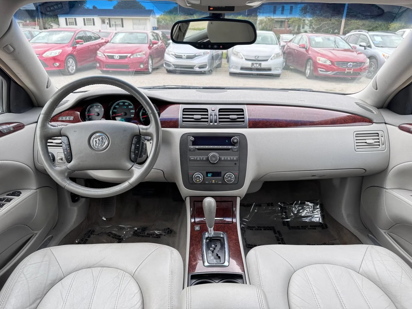 Used 2011 Buick Lucerne CXL FWD image 2