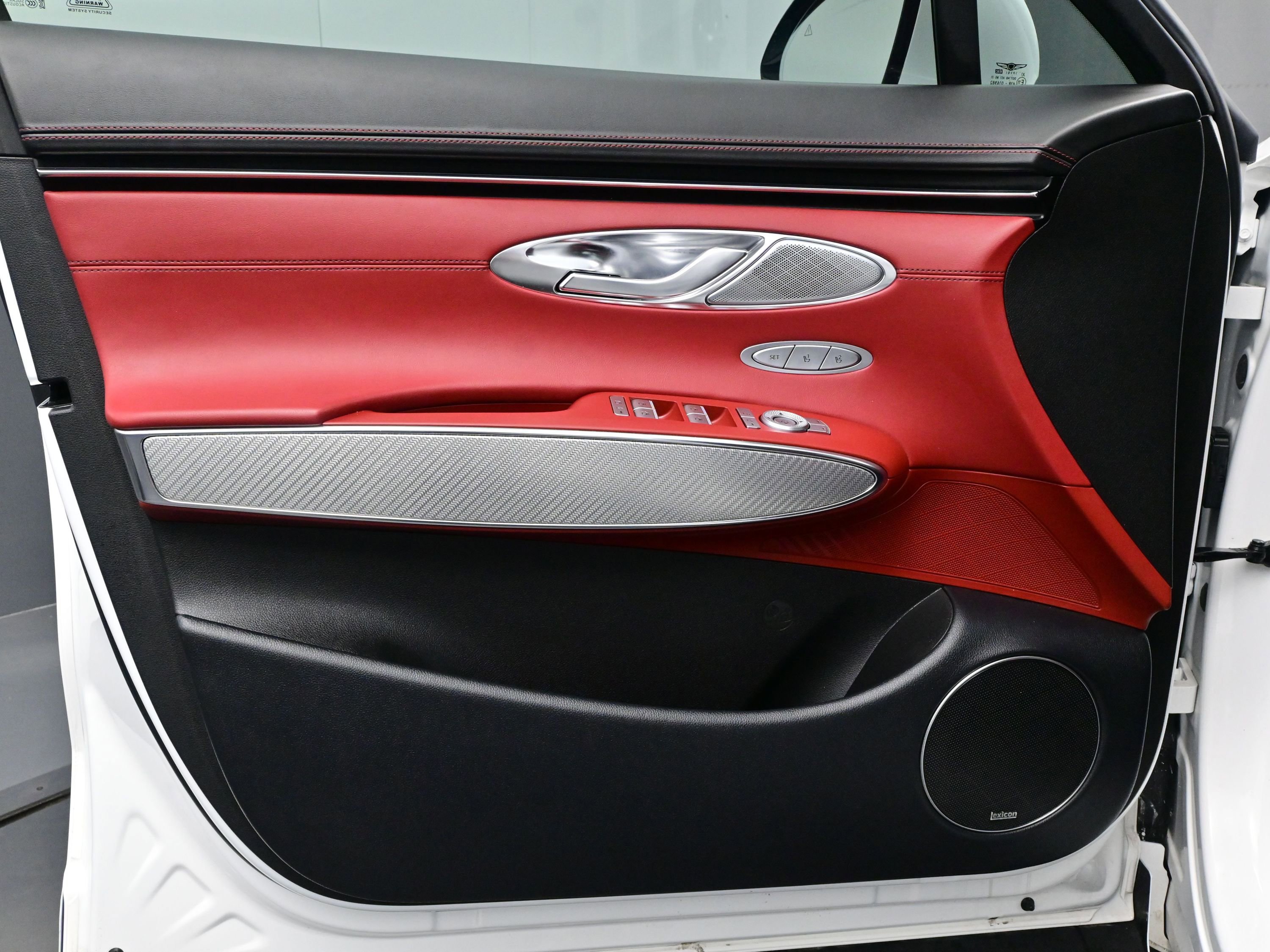 Certified 2023 Genesis GV70 2.5T w/ Sport Prestige Package image 10