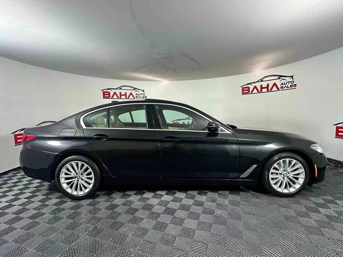 Used 2023 BMW 530i xDrive w/ Convenience Package AWD/4WD image 10