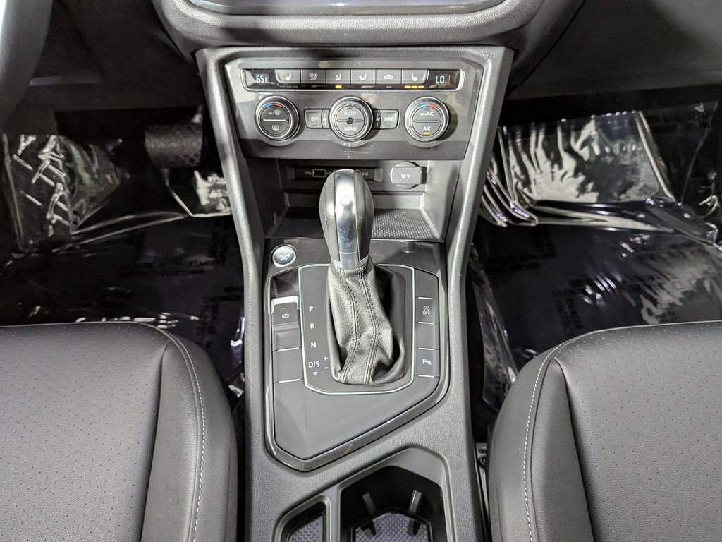 Used 2019 Volkswagen Tiguan SE FWD image 19