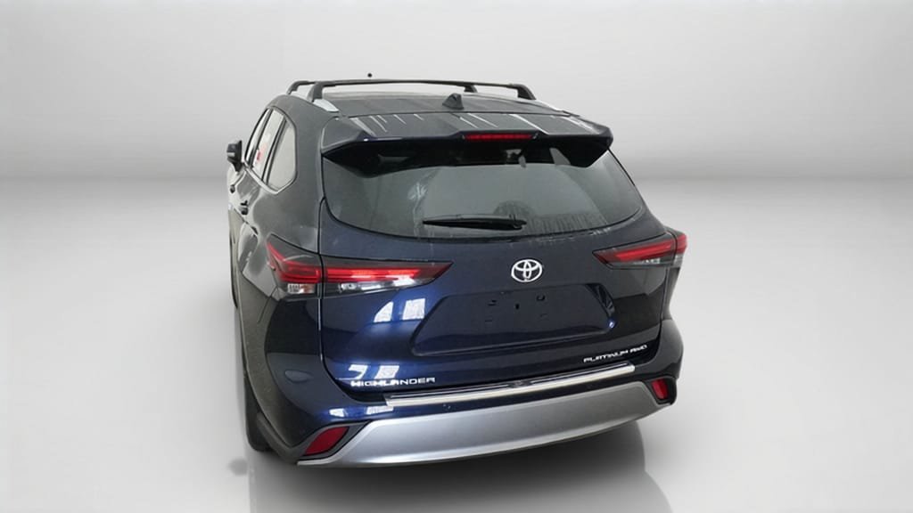 New 2026 Toyota Highlander Platinum AWD/4WD image 14