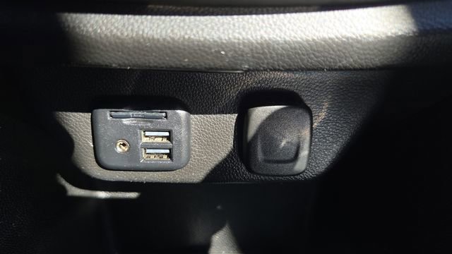 Used 2021 Chevrolet Traverse Premier image 31