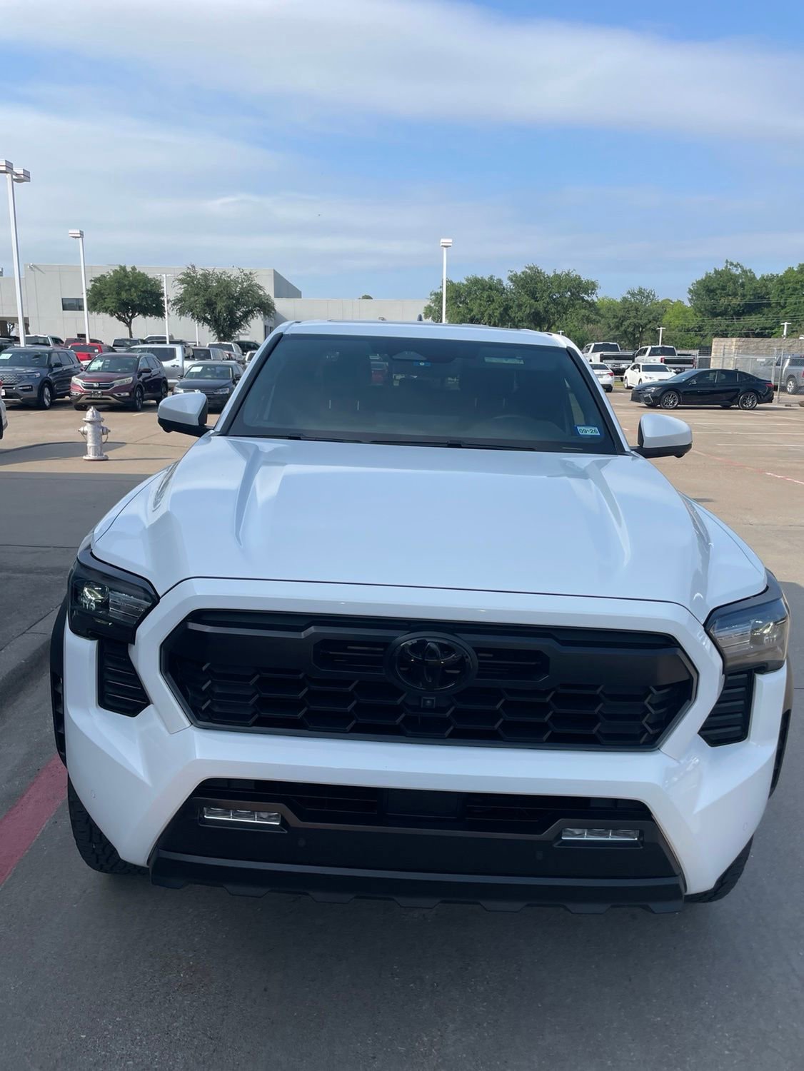 Used 2024 Toyota Tacoma TRD Off-Road w/ TRD Off Road Premium Package AWD/4WD image 4