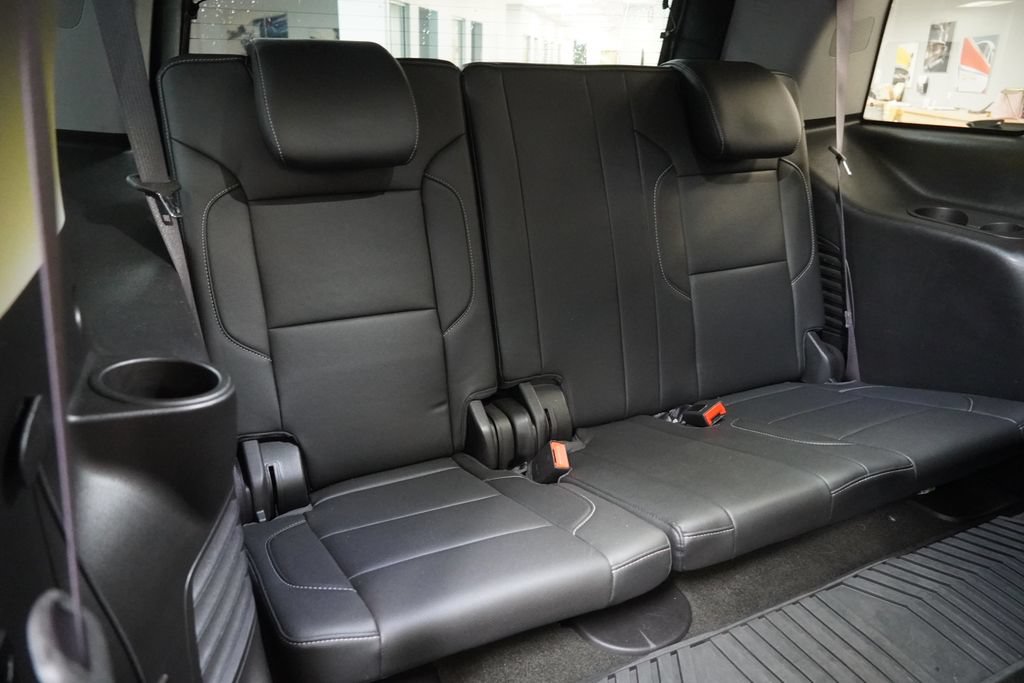 Used 2017 GMC Yukon SLT w/ Open Road Package AWD/4WD image 25