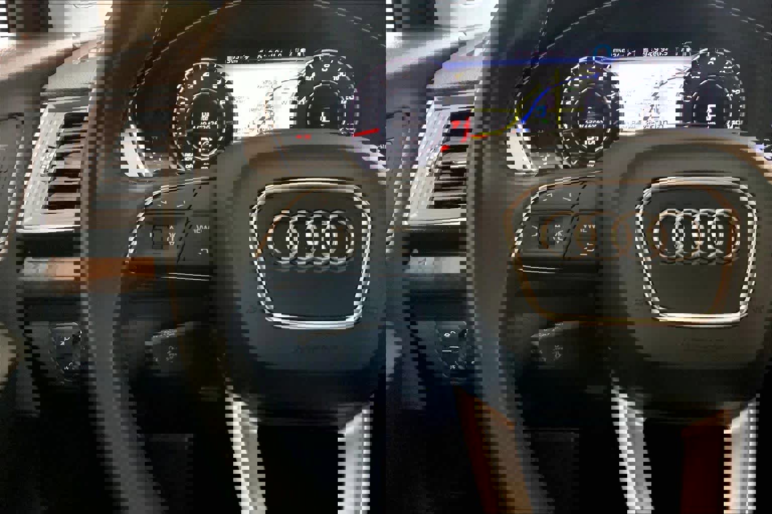 Used 2018 Audi Q5 2.0T Premium Plus w/ Premium Plus Package AWD/4WD image 23