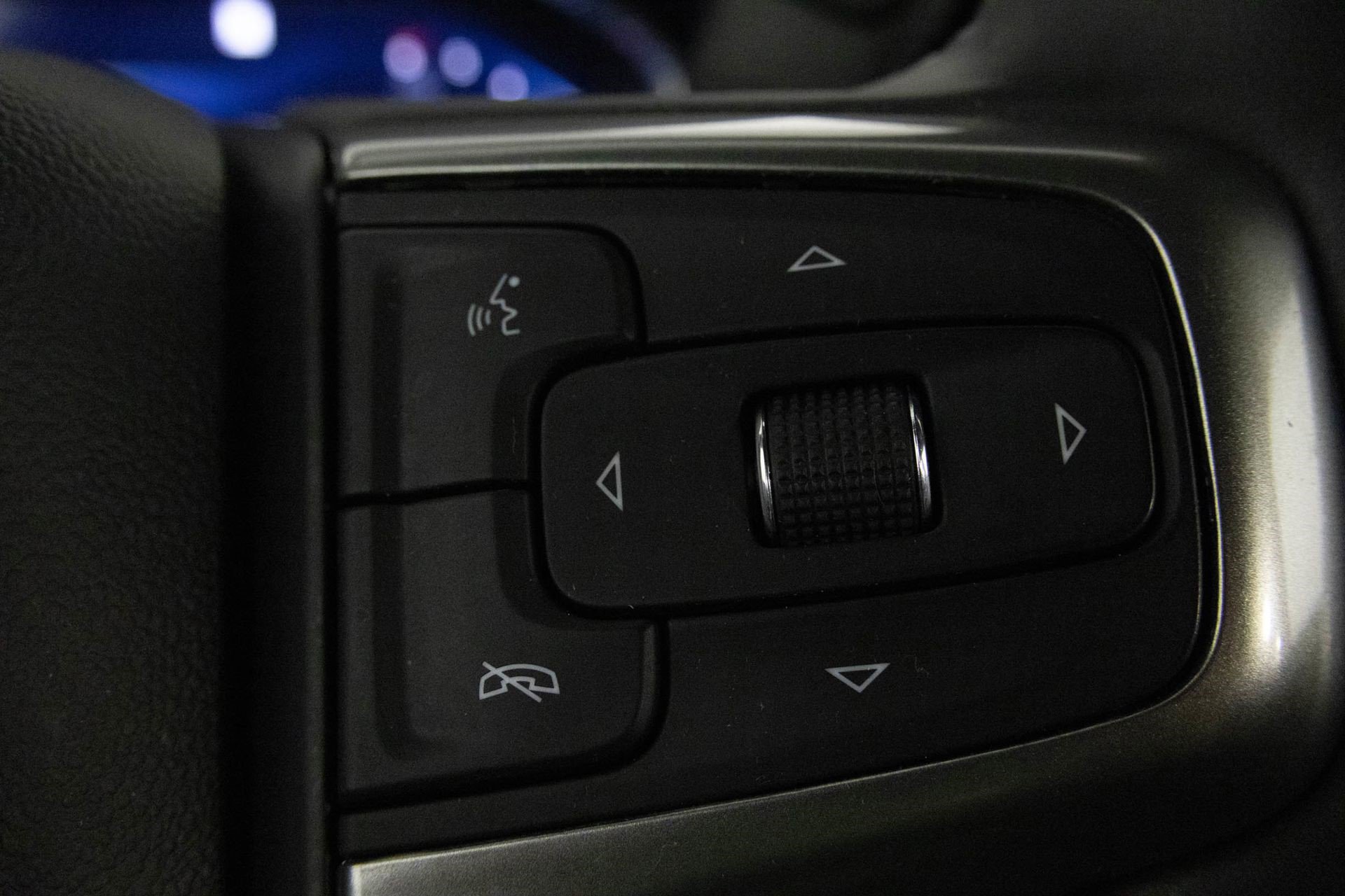 Certified 2023 Chevrolet Silverado 1500 LT image 30