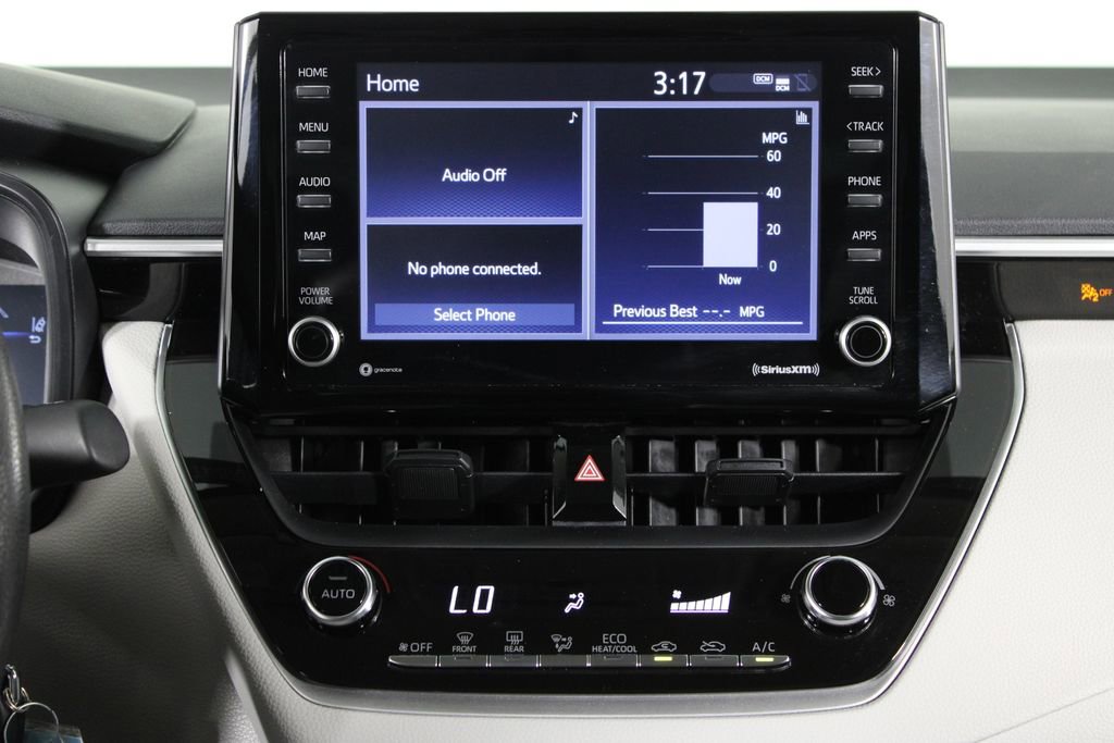 Used 2022 Toyota Corolla LE image 6