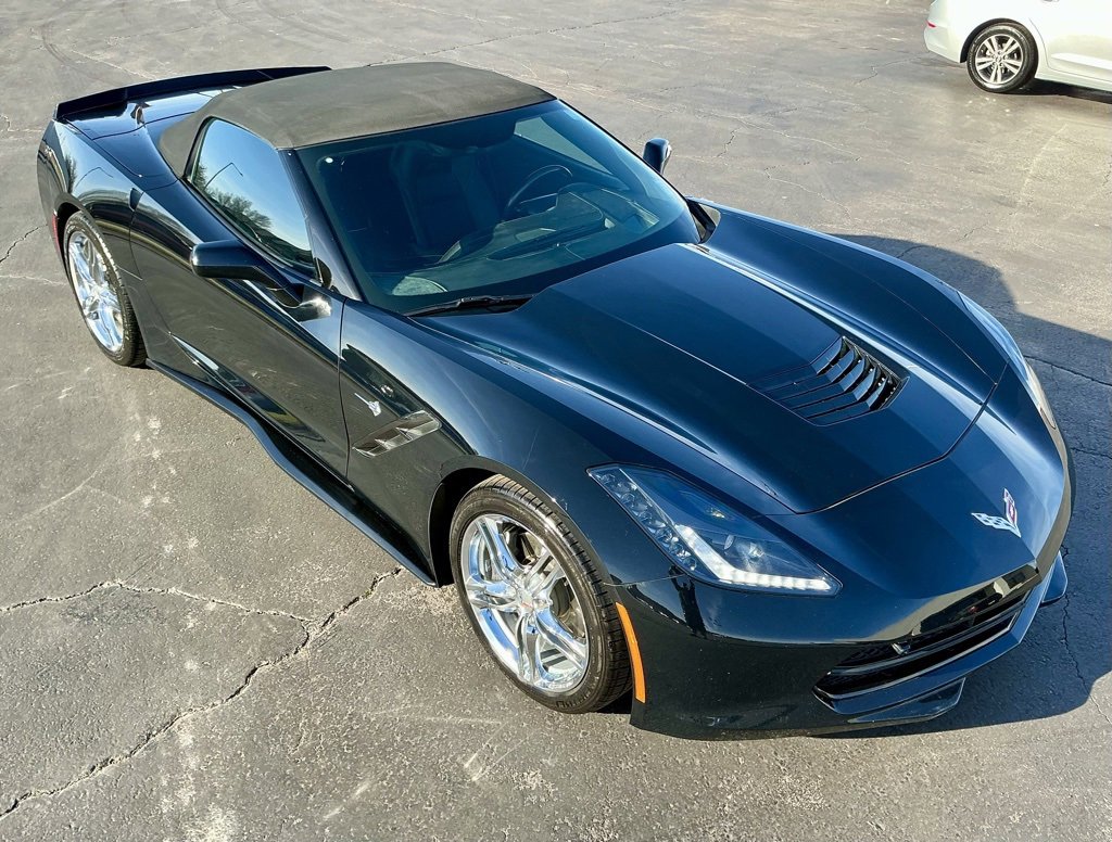 Used 2017 Chevrolet Corvette Stingray Convertible w/ 3LT Preferred Equipment Group image 6