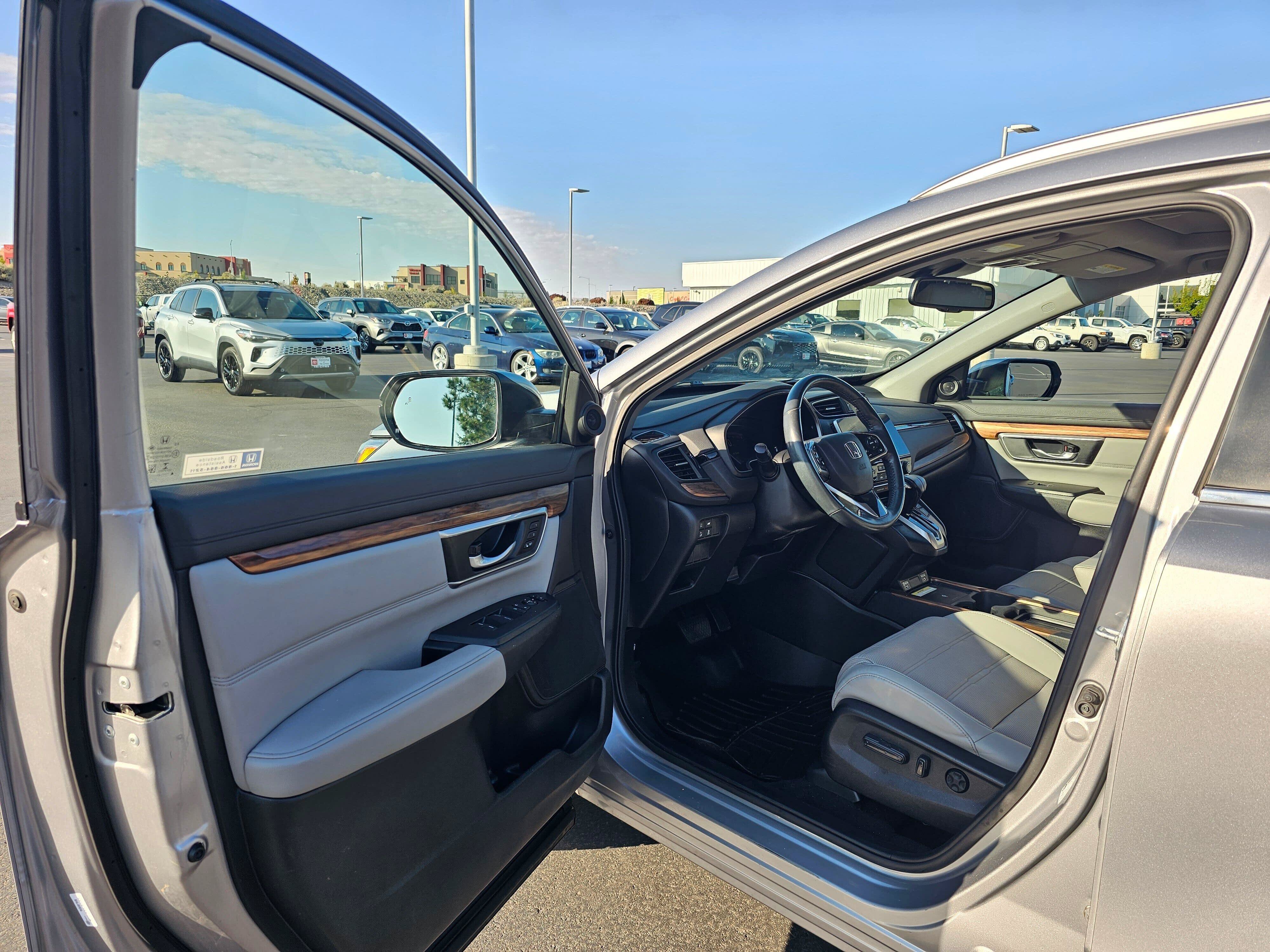 Used 2021 Honda CR-V Touring image 17