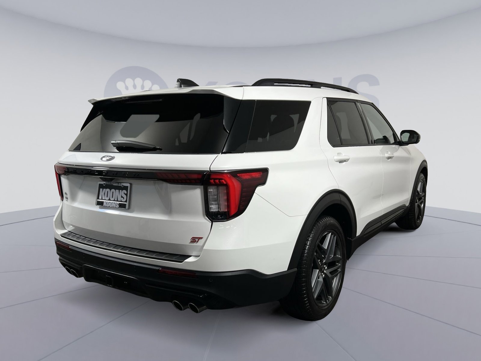 Used 2025 Ford Explorer ST image 7
