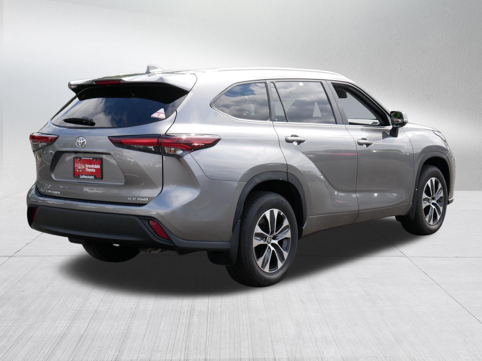 Certified 2026 Toyota Highlander XLE AWD/4WD image 7