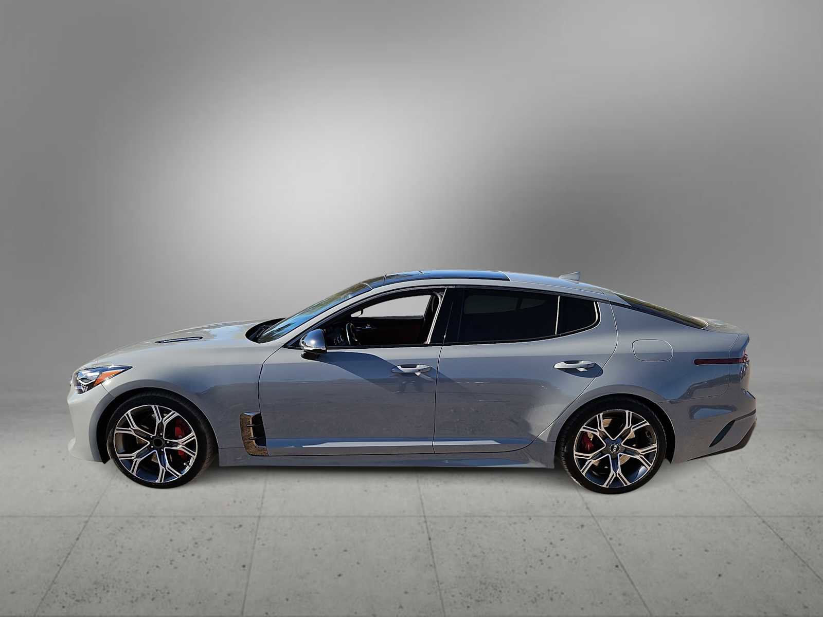 Used 2019 Kia Stinger GT2 image 5