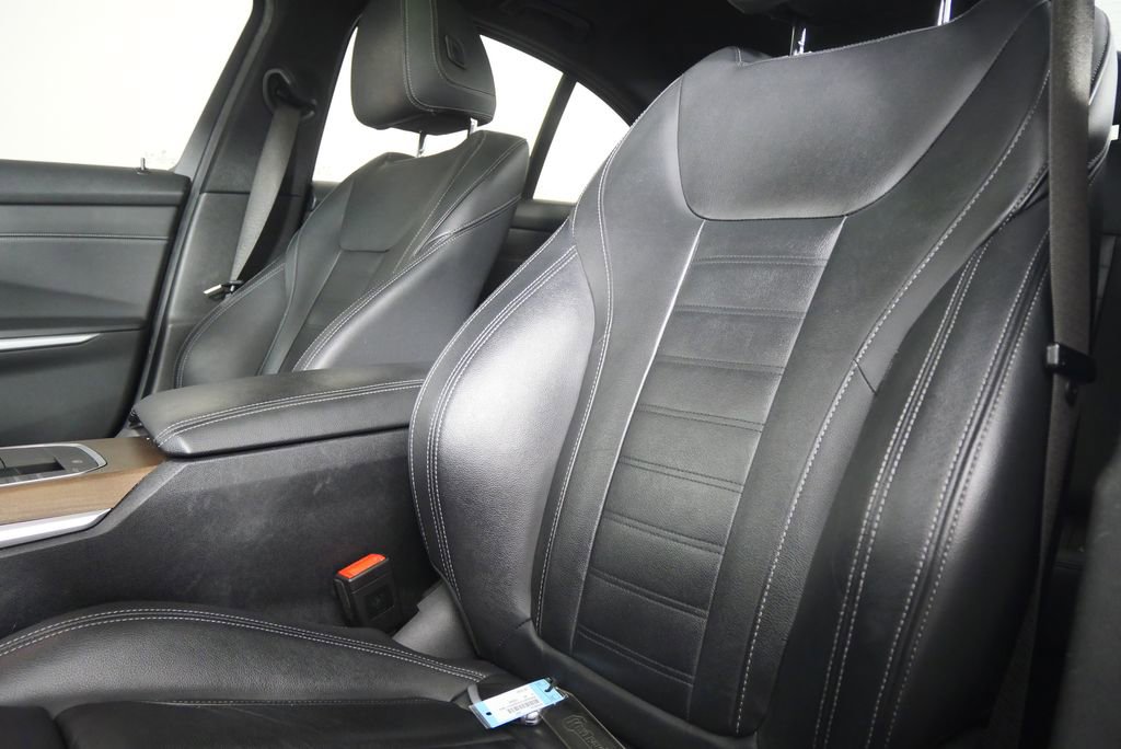 Used 2019 BMW 330i Sedan image 10