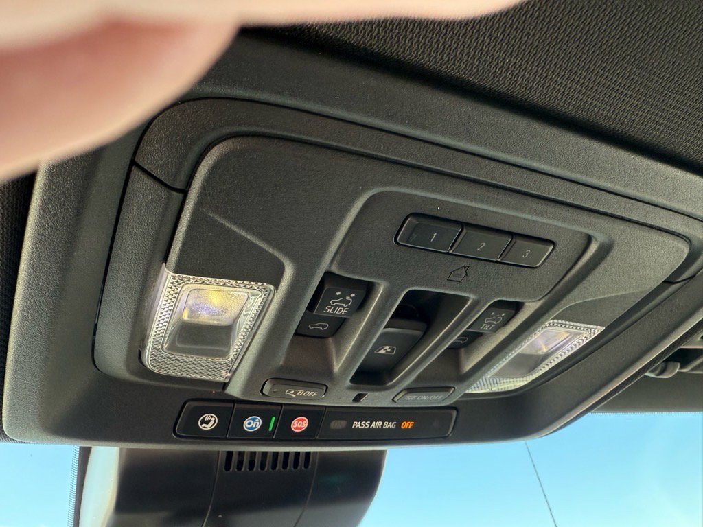 Used 2025 Chevrolet Silverado 1500 High Country w/ Technology Package image 24