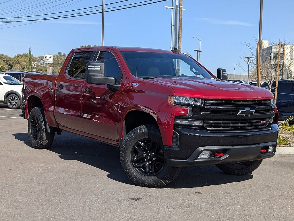 Used 2020 Chevrolet Silverado 1500 LT Trail Boss image 3