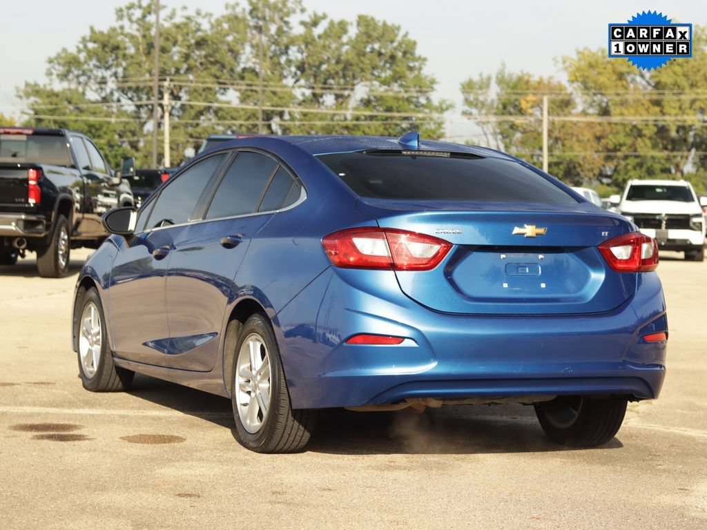 Used 2018 Chevrolet Cruze LT w/ Convenience Package FWD image 5