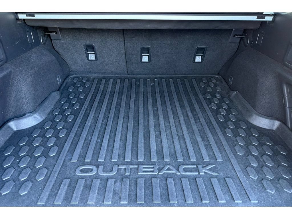Used 2023 Subaru Outback Limited AWD/4WD image 15