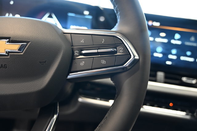 New 2027 Chevrolet Equinox LT w/ Convenience Package II FWD image 24