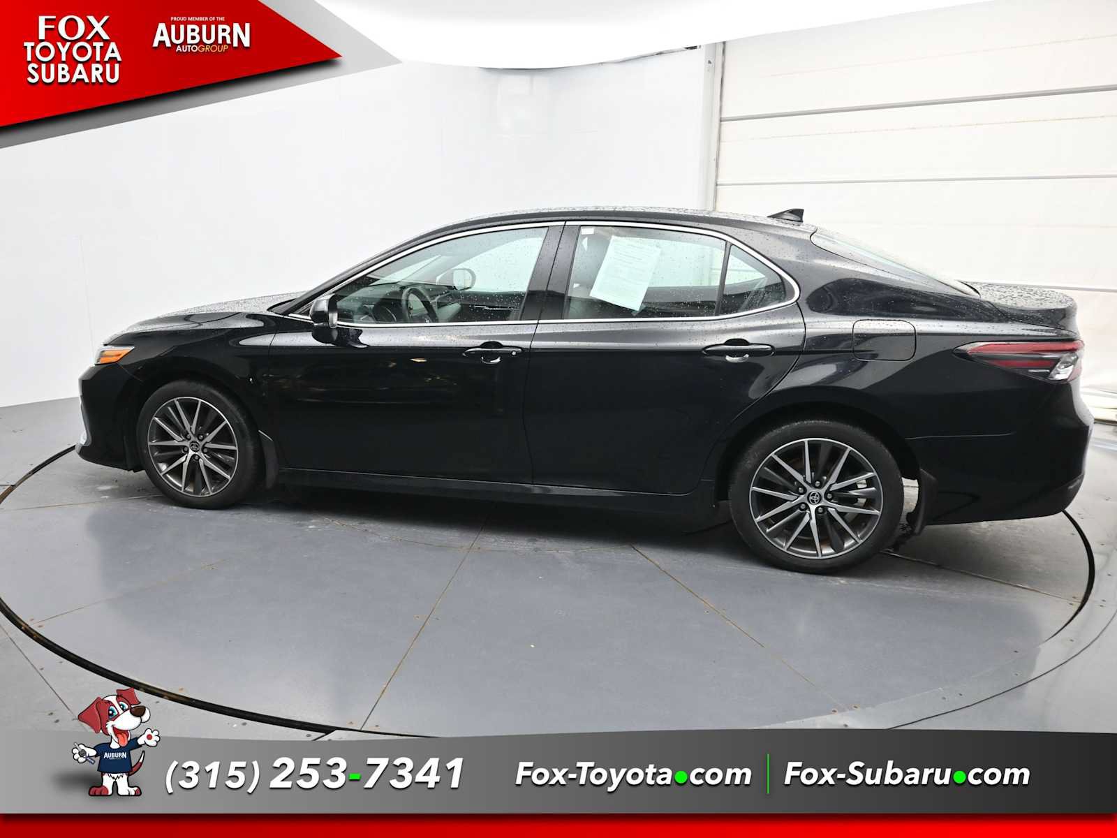 Used 2023 Toyota Camry XLE AWD/4WD image 18
