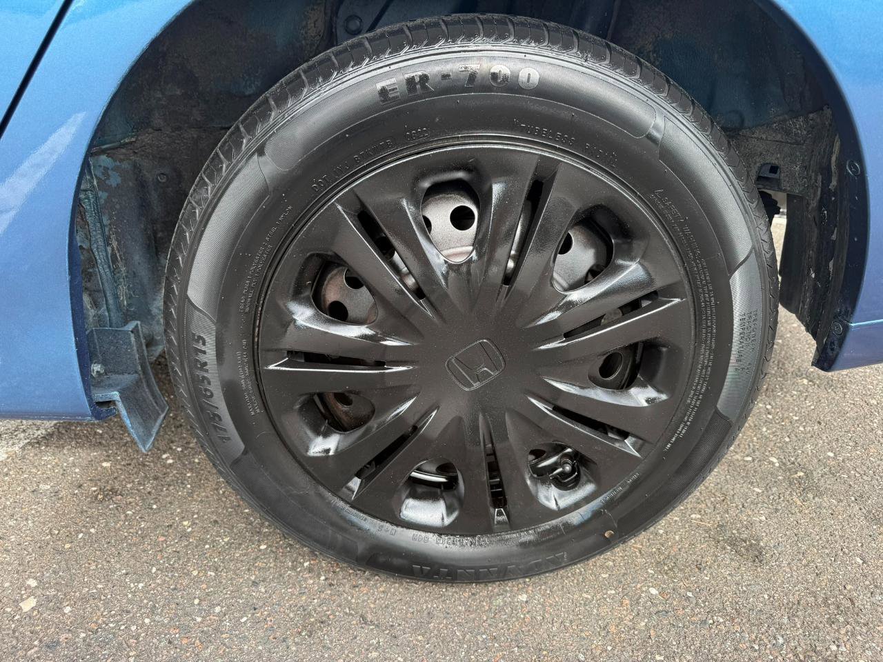 Used 2011 Honda Insight LX image 8