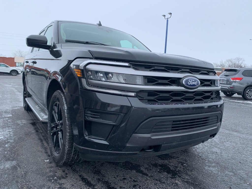 Used 2023 Ford Expedition XLT