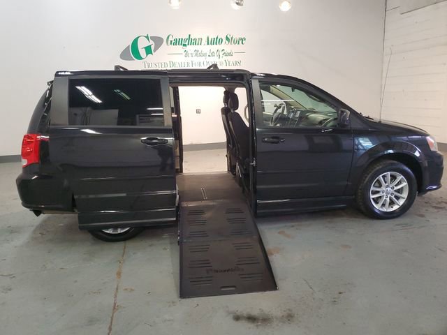 Used 2014 Dodge Grand Caravan SXT image 9