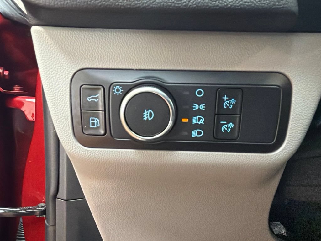 Used 2025 Ford Escape SE FWD image 20