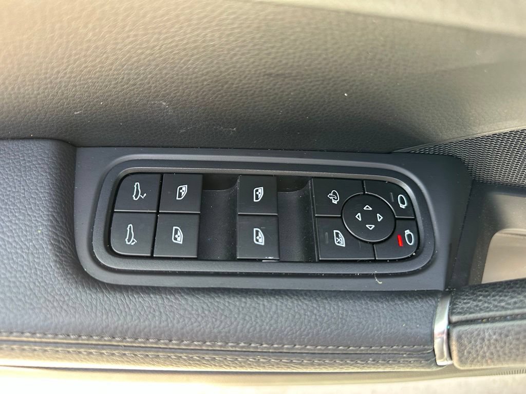 Certified 2023 Porsche Cayenne Platinum Edition AWD/4WD image 18